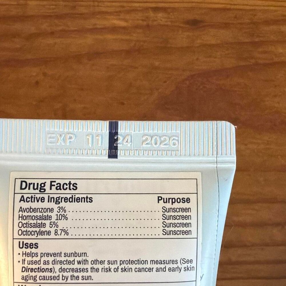 Dearcloud sunscreen - Picture 2 of 2